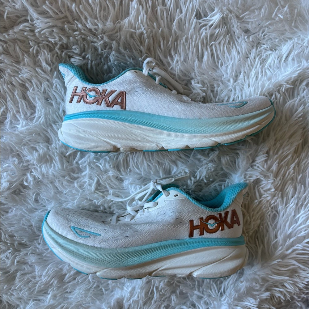 Hoka Clifton 9 White/Light Blue Sneakers